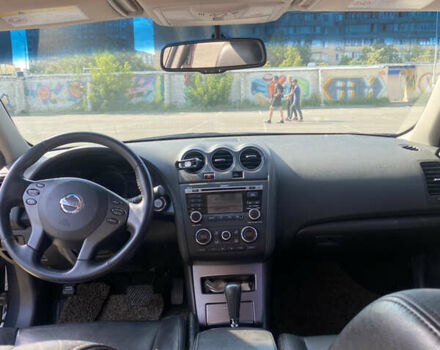 Ниссан Альтима, объемом двигателя 2.49 л и пробегом 209 тыс. км за 7800 $, фото 5 на Automoto.ua