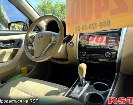 Ниссан Альтима, объемом двигателя 2.5 л и пробегом 246 тыс. км за 8800 $, фото 5 на Automoto.ua