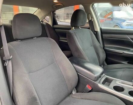 Ніссан Альтіма, об'ємом двигуна 2.5 л та пробігом 178 тис. км за 7500 $, фото 23 на Automoto.ua