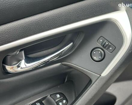 Ниссан Альтима, объемом двигателя 2.5 л и пробегом 106 тыс. км за 10490 $, фото 19 на Automoto.ua