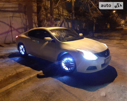 Ниссан Альтима, объемом двигателя 2.5 л и пробегом 253 тыс. км за 7000 $, фото 1 на Automoto.ua