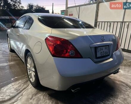 Серый Ниссан Альтима, объемом двигателя 3.5 л и пробегом 182 тыс. км за 7500 $, фото 7 на Automoto.ua