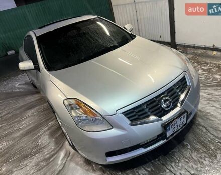 Серый Ниссан Альтима, объемом двигателя 3.5 л и пробегом 182 тыс. км за 7500 $, фото 3 на Automoto.ua