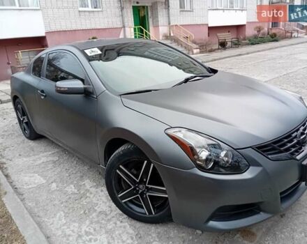 Сірий Ніссан Альтіма, об'ємом двигуна 2.5 л та пробігом 350 тис. км за 9000 $, фото 5 на Automoto.ua