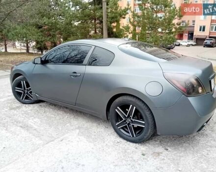 Сірий Ніссан Альтіма, об'ємом двигуна 2.5 л та пробігом 350 тис. км за 9000 $, фото 2 на Automoto.ua