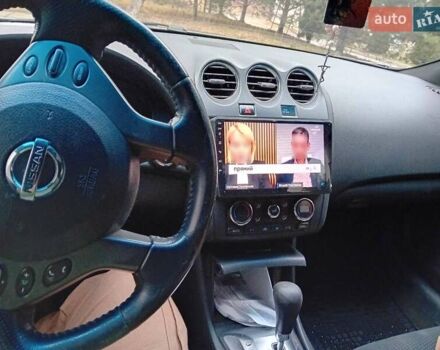 Сірий Ніссан Альтіма, об'ємом двигуна 2.5 л та пробігом 350 тис. км за 9000 $, фото 8 на Automoto.ua