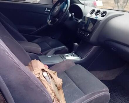 Сірий Ніссан Альтіма, об'ємом двигуна 2.5 л та пробігом 350 тис. км за 9000 $, фото 4 на Automoto.ua