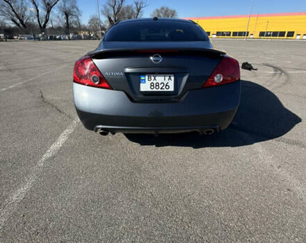 Сірий Ніссан Альтіма, об'ємом двигуна 2.5 л та пробігом 183 тис. км за 11000 $, фото 7 на Automoto.ua