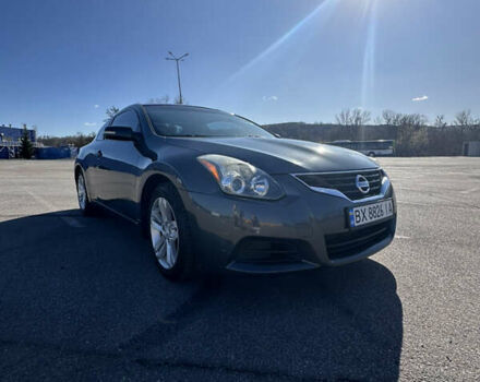 Сірий Ніссан Альтіма, об'ємом двигуна 2.5 л та пробігом 183 тис. км за 11000 $, фото 1 на Automoto.ua