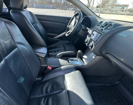 Сірий Ніссан Альтіма, об'ємом двигуна 2.5 л та пробігом 183 тис. км за 11000 $, фото 11 на Automoto.ua