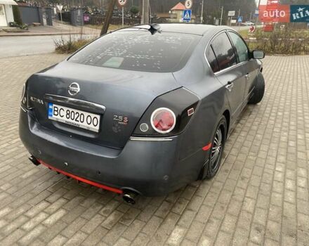 Серый Ниссан Альтима, объемом двигателя 2.49 л и пробегом 240 тыс. км за 4500 $, фото 11 на Automoto.ua