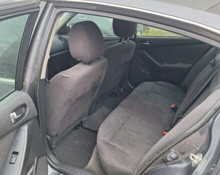 Серый Ниссан Альтима, объемом двигателя 2.5 л и пробегом 183 тыс. км за 6450 $, фото 7 на Automoto.ua