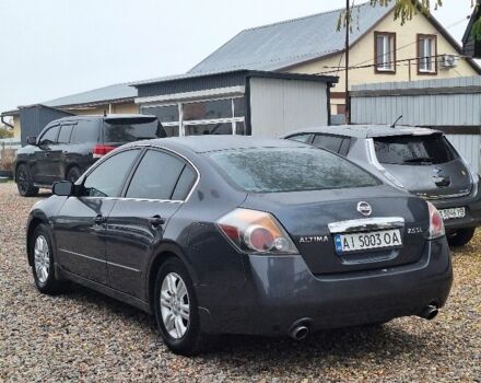 Серый Ниссан Альтима, объемом двигателя 2.5 л и пробегом 183 тыс. км за 6450 $, фото 3 на Automoto.ua
