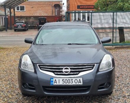 Серый Ниссан Альтима, объемом двигателя 2.5 л и пробегом 183 тыс. км за 6450 $, фото 2 на Automoto.ua