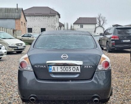 Серый Ниссан Альтима, объемом двигателя 2.5 л и пробегом 183 тыс. км за 6450 $, фото 4 на Automoto.ua