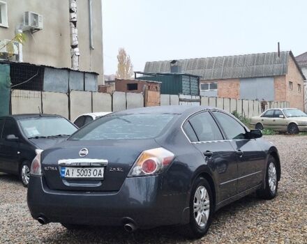 Серый Ниссан Альтима, объемом двигателя 2.5 л и пробегом 183 тыс. км за 6450 $, фото 5 на Automoto.ua