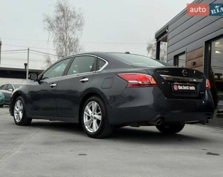 Серый Ниссан Альтима, объемом двигателя 2.49 л и пробегом 211 тыс. км за 9700 $, фото 4 на Automoto.ua