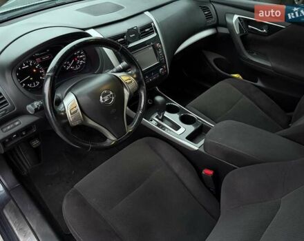 Серый Ниссан Альтима, объемом двигателя 2.49 л и пробегом 211 тыс. км за 9700 $, фото 21 на Automoto.ua