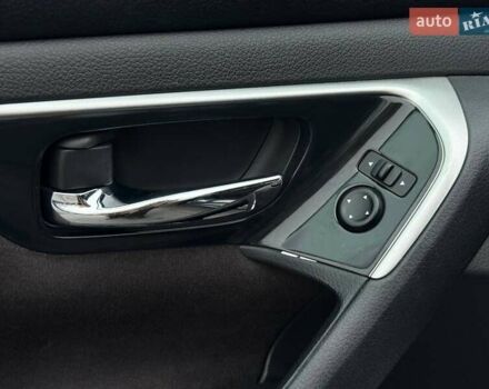 Серый Ниссан Альтима, объемом двигателя 2.49 л и пробегом 211 тыс. км за 9700 $, фото 19 на Automoto.ua