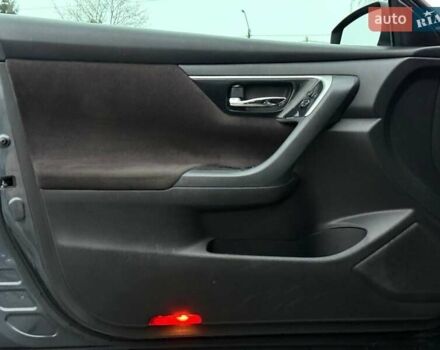 Серый Ниссан Альтима, объемом двигателя 2.49 л и пробегом 211 тыс. км за 9700 $, фото 17 на Automoto.ua