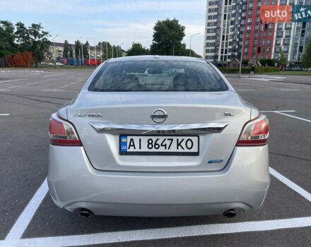 Ниссан Альтима 2013 в Киеве на Automoto.ua Серый Ниссан Альтима, объемом двигателя 2.5 л и пробегом 261 тыс. км за 7250 $, фото 4 на Automoto.ua