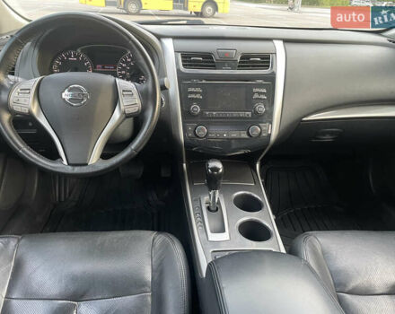 Ниссан Альтима 2013 в Киеве на Automoto.ua Серый Ниссан Альтима, объемом двигателя 2.5 л и пробегом 261 тыс. км за 7250 $, фото 8 на Automoto.ua