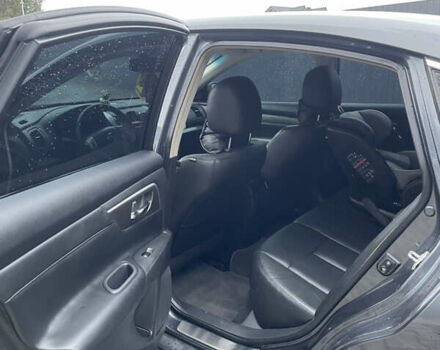 Серый Ниссан Альтима, объемом двигателя 2.5 л и пробегом 273 тыс. км за 9300 $, фото 6 на Automoto.ua