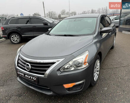 Сірий Ніссан Альтіма, об'ємом двигуна 2.49 л та пробігом 255 тис. км за 10490 $, фото 1 на Automoto.ua