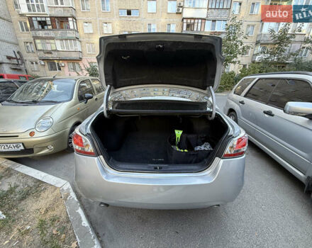 Серый Ниссан Альтима, объемом двигателя 2.49 л и пробегом 197 тыс. км за 7800 $, фото 5 на Automoto.ua