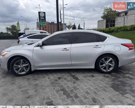 Серый Ниссан Альтима, объемом двигателя 2.5 л и пробегом 320 тыс. км за 8800 $, фото 7 на Automoto.ua
