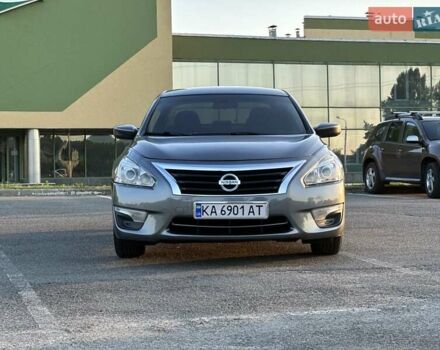 Сірий Ніссан Альтіма, об'ємом двигуна 2.49 л та пробігом 193 тис. км за 10000 $, фото 2 на Automoto.ua