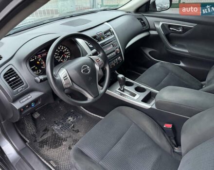 Сірий Ніссан Альтіма, об'ємом двигуна 2.49 л та пробігом 255 тис. км за 10490 $, фото 15 на Automoto.ua