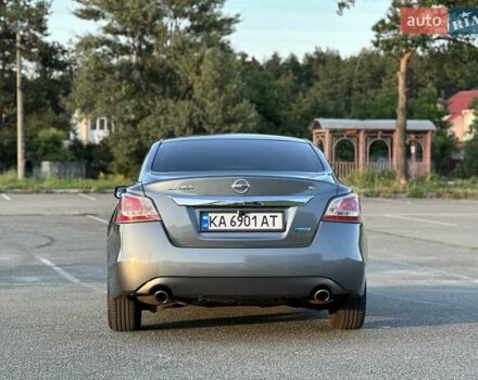 Сірий Ніссан Альтіма, об'ємом двигуна 2.49 л та пробігом 193 тис. км за 10000 $, фото 6 на Automoto.ua