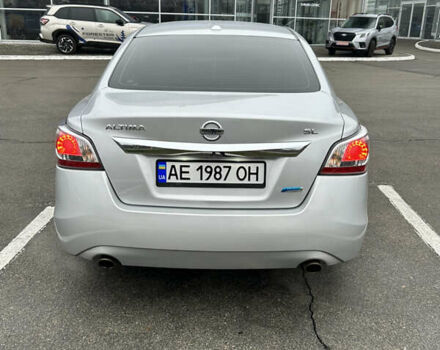 Сірий Ніссан Альтіма, об'ємом двигуна 2.49 л та пробігом 162 тис. км за 11000 $, фото 1 на Automoto.ua