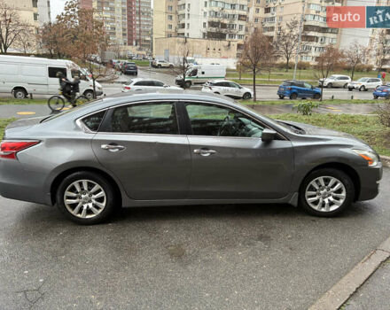 Серый Ниссан Альтима, объемом двигателя 2.49 л и пробегом 136 тыс. км за 8500 $, фото 2 на Automoto.ua