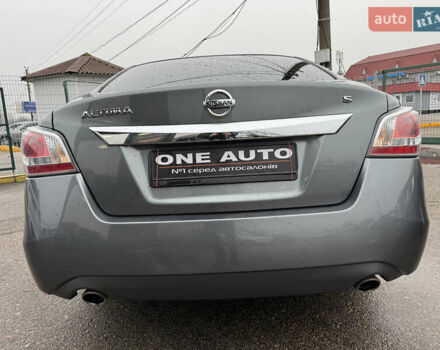 Сірий Ніссан Альтіма, об'ємом двигуна 2.49 л та пробігом 255 тис. км за 10490 $, фото 8 на Automoto.ua