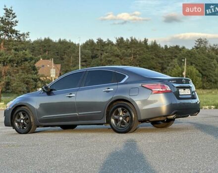 Сірий Ніссан Альтіма, об'ємом двигуна 2.49 л та пробігом 193 тис. км за 10000 $, фото 8 на Automoto.ua