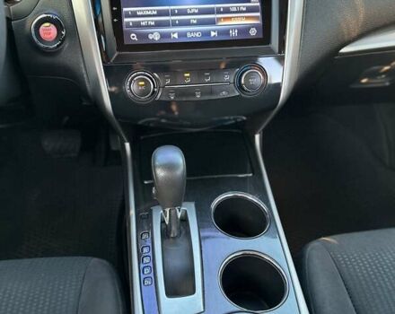 Сірий Ніссан Альтіма, об'ємом двигуна 2.49 л та пробігом 193 тис. км за 10000 $, фото 42 на Automoto.ua