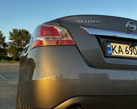 Сірий Ніссан Альтіма, об'ємом двигуна 2.49 л та пробігом 193 тис. км за 10000 $, фото 16 на Automoto.ua