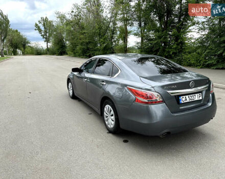Серый Ниссан Альтима, объемом двигателя 2.49 л и пробегом 136 тыс. км за 8350 $, фото 5 на Automoto.ua