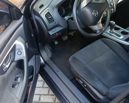 Серый Ниссан Альтима, объемом двигателя 2.5 л и пробегом 194 тыс. км за 8300 $, фото 4 на Automoto.ua