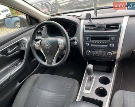 Серый Ниссан Альтима, объемом двигателя 2.49 л и пробегом 178 тыс. км за 7500 $, фото 9 на Automoto.ua