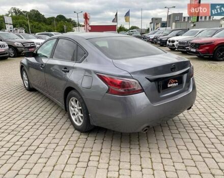 Серый Ниссан Альтима, объемом двигателя 2.49 л и пробегом 178 тыс. км за 7500 $, фото 4 на Automoto.ua