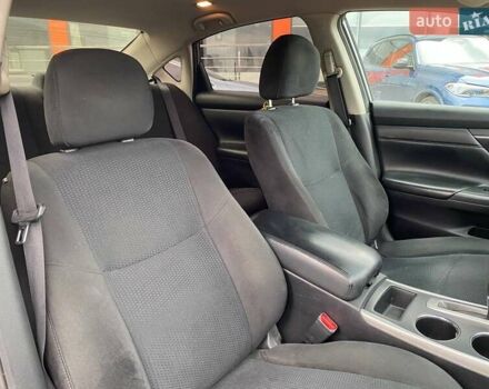 Серый Ниссан Альтима, объемом двигателя 2.49 л и пробегом 178 тыс. км за 7500 $, фото 23 на Automoto.ua