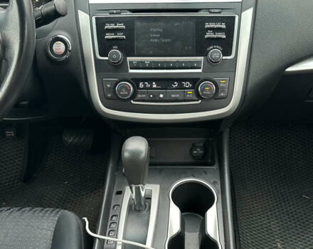 Серый Ниссан Альтима, объемом двигателя 2.49 л и пробегом 256 тыс. км за 9999 $, фото 24 на Automoto.ua