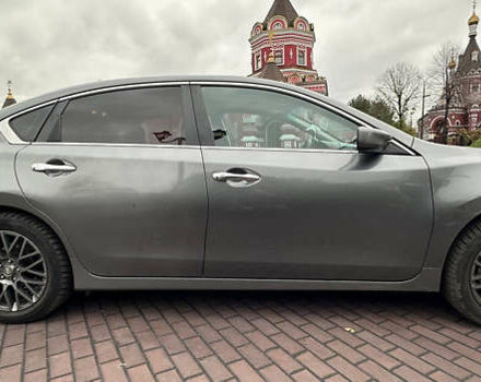 Серый Ниссан Альтима, объемом двигателя 2.49 л и пробегом 256 тыс. км за 9999 $, фото 11 на Automoto.ua