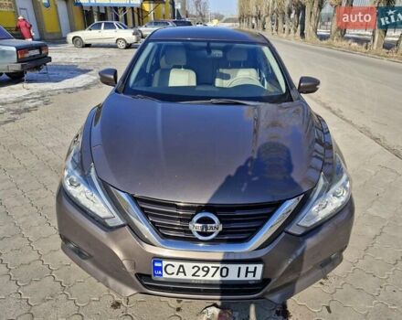 Серый Ниссан Альтима, объемом двигателя 2.49 л и пробегом 215 тыс. км за 9800 $, фото 6 на Automoto.ua