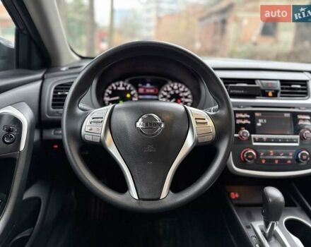 Сірий Ніссан Альтіма, об'ємом двигуна 2.49 л та пробігом 133 тис. км за 10950 $, фото 15 на Automoto.ua