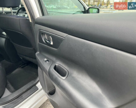 Сірий Ніссан Альтіма, об'ємом двигуна 2.49 л та пробігом 179 тис. км за 9900 $, фото 37 на Automoto.ua