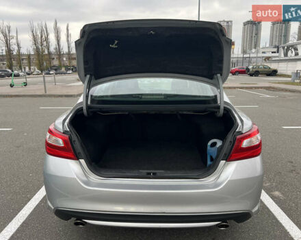 Сірий Ніссан Альтіма, об'ємом двигуна 2.49 л та пробігом 179 тис. км за 9900 $, фото 14 на Automoto.ua